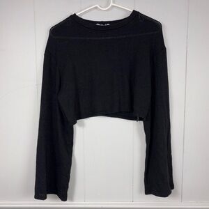 Urban Renewal Black Long Sleeved Basic Cropped Top Medium Whimsigoth Casual Punk